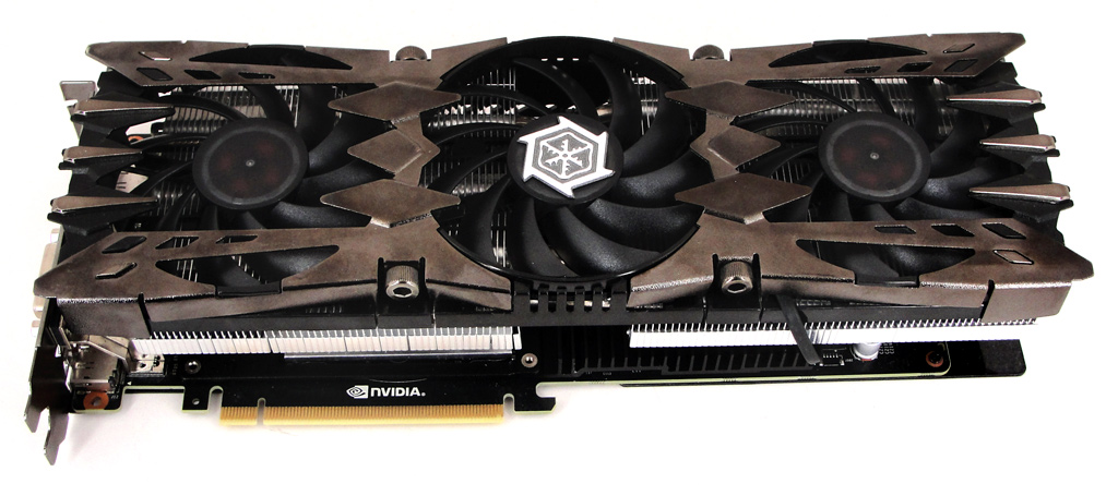 Die iChill GTX 980 Ti HerculeZ X3 Air Boss Ultra mit drei Lüftern.