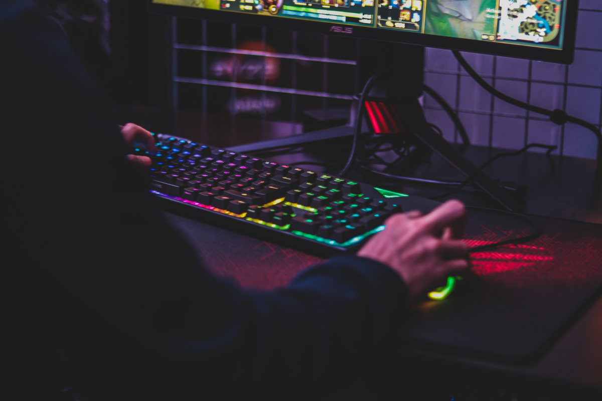 Nur mit der entsprechenden Gaming-Hardware laufen die neusten Videospiele auf dem PC einwandfrei (Bildquelle: Unsplash)